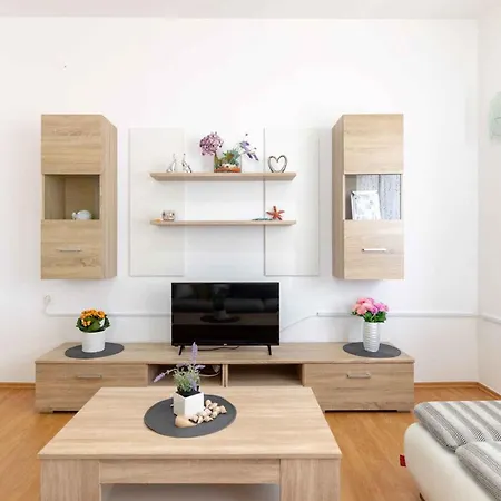 - Sibenik Riviera 36422 * Rogoznica (Sibenik-Knin)