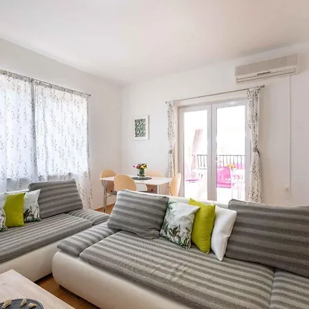 - Sibenik Riviera 36422 Rogoznica (Sibenik-Knin)