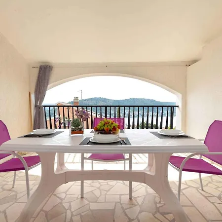 - Sibenik Riviera 36422 شقة *