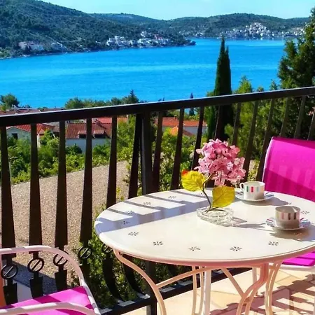 - Sibenik Riviera 36422 Apartment