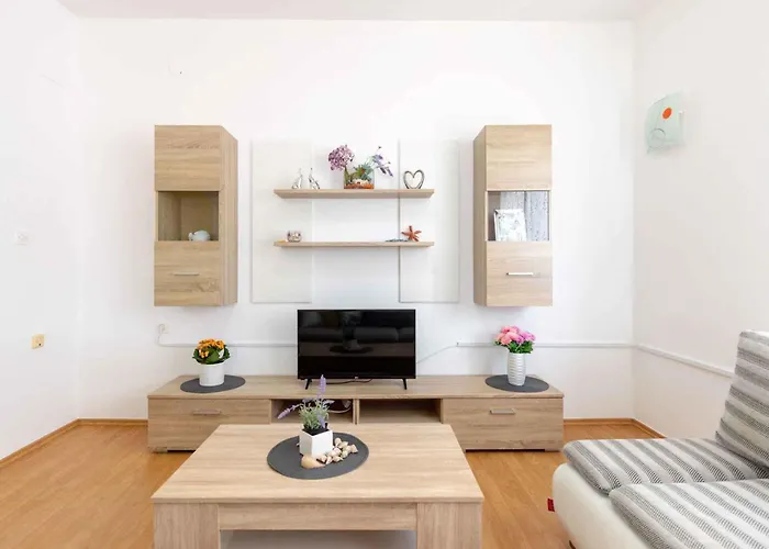 - Sibenik Riviera 36422 * Rogoznica (Sibenik-Knin)